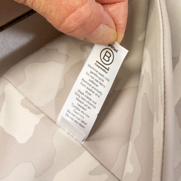 Women's 2X ATHLETA Leggings Gray Camo Elation 7/8 Tight Workout Pants Leggings - Picture 5 of 5